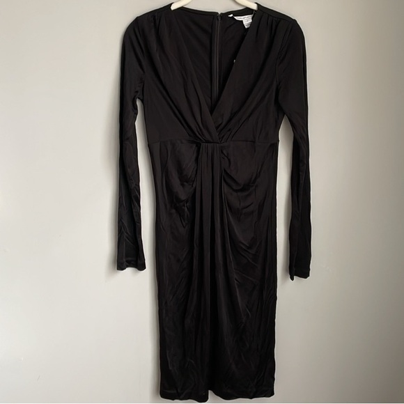 New Diane Von Furstenberg Black Ruched V-neck Rayon Dress Size 4 - Picture 5 of 13